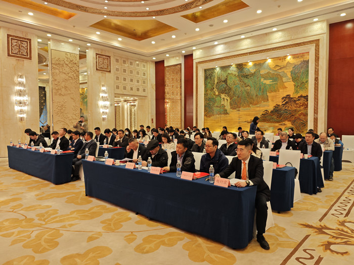 5－2025湖北企业三项100强发布会会场 _101500_副本.jpg
