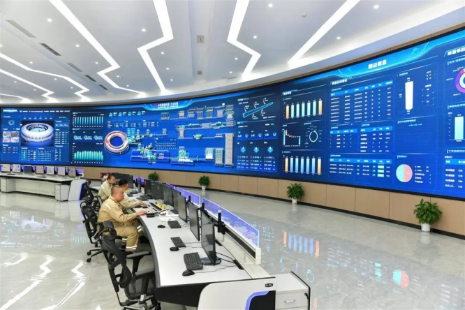 5大冶特钢460钢管厂数智中心。（通讯员 朱友松 摄）.jpg