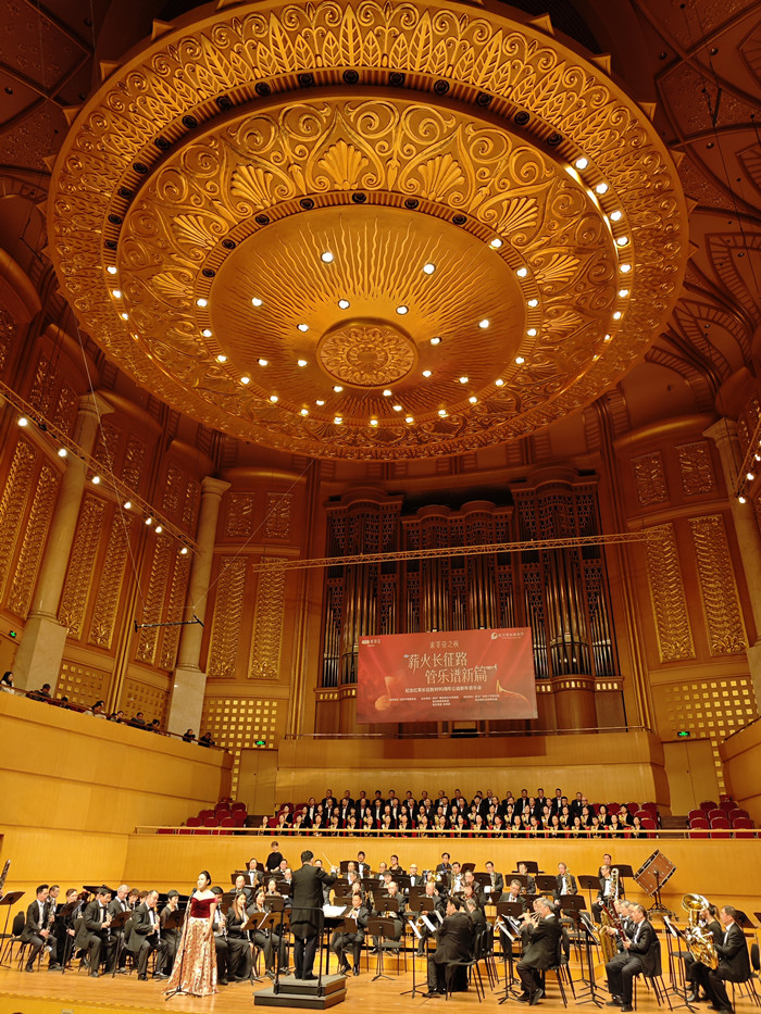 1771059955688379.jpg 2-纪念红军长征胜利90周年音乐会 112_204947_副本.jpg